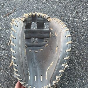 Rawlings Elite Gray and Cream softball catchers Glove